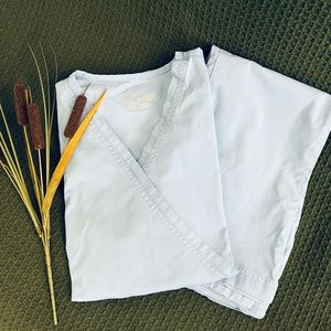 UNIFORM ADVANTAGE SCRUB TOP AND BOTTOM SET. SIZE EXTRA SMALL